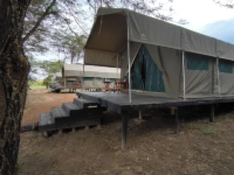 Julia's River Camp Hotels near Maasai Mara National Reserve