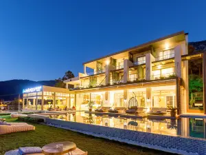 Melanippe Relaxing Hotel (+14)
