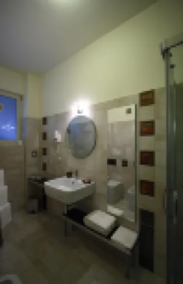 因布里亞尼 24 號飯店