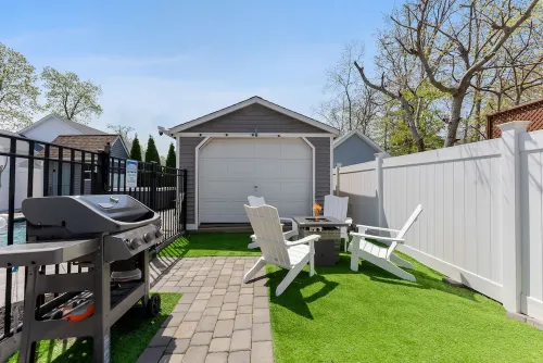Bayside Heated Salt Water Pool & Hot Tub Oasis