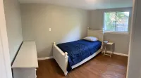 Pleasant, Bright 3 Bedroom Cottage