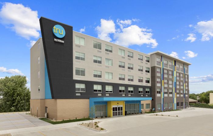 Tru by Hilton Lincoln East