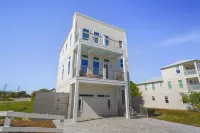 Ground Floor Access and Close to Pool - Stylish Retreat Hotel di Inlet Beach
