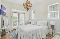 Sandy Feet on 30A with Private Beach Access Hotel a Seacrest