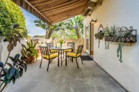 Expansive Ocean Views and Relaxing Hot Tub - Stunning Coastal Haven