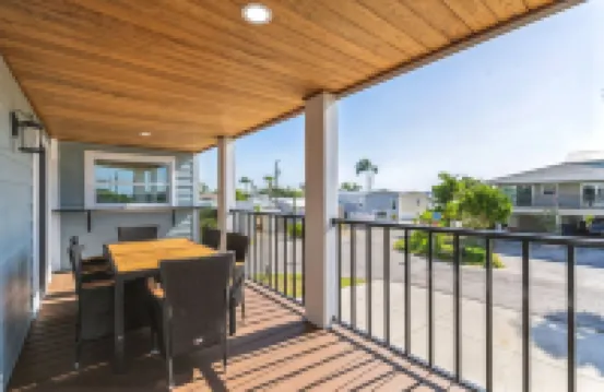 Balcony with Ocean Views and Fully Equipped Kitchen - Charming Coastal Retreat