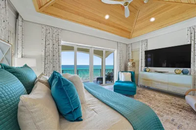 Private Infinity Pool and Beach Access - Stunning Oasis