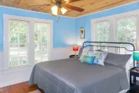 Intimate Living Room and Beautiful Backyard - Charming Cozy Retreat