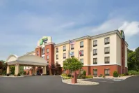 Holiday Inn Express & Suites Knoxville-Clinton