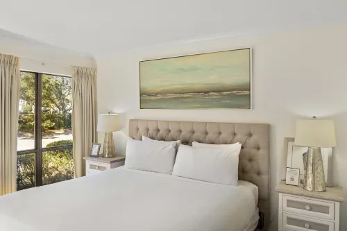 Scenic Lake Views and Included Golf Cart - Charming Haven Hotels in Miramar Beach