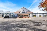 Quality Inn Fort Dodge Hotels near Loomis Park