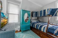 Large Wrap-Around Porch and Outdoor Shower - Spacious Retreat