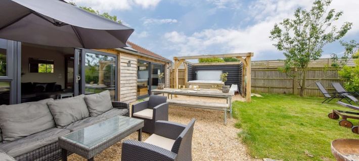 Rural Lodge Retreat with Hot Tub Hotéis em Chichester