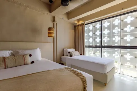 Bondo Estudio Отели рядом с достопримечательностью «Sanctuary of Saint Peter Claver»