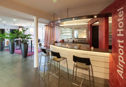 베르거스 에어포트호텔 메밍겐