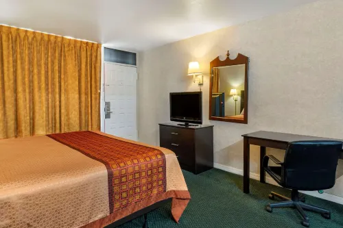 Rodeway Inn Clearwater-Largo - 2-Star