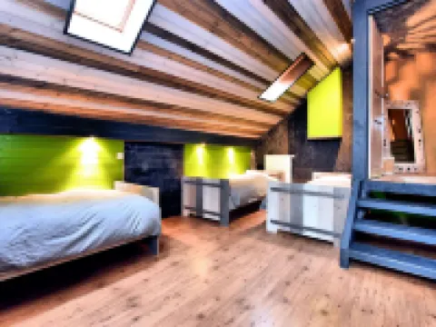 Relaxing Retreat Near Forests