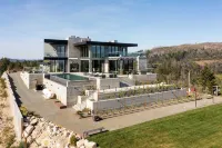 Belleza by AvantStay Hilltop Mansion w Pool Panoramic Views Ultra Modern Interior