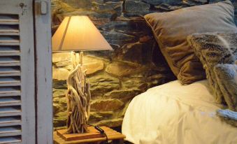 Cottage with Foosball & Garden