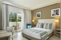 Grand Hotel Cannigione Hotels near Gregoland