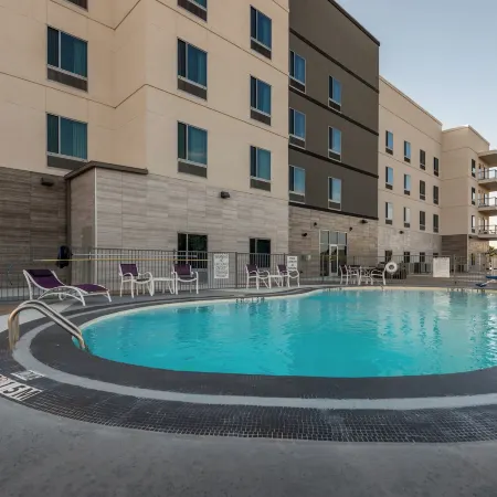 Holiday Inn Express & Suites GARLAND E - LAKE HUBBARD I30 by IHG