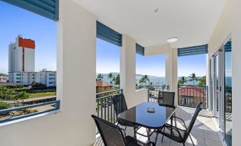Madison Ocean Breeze Apartments