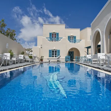 Alizea Villas & Suites