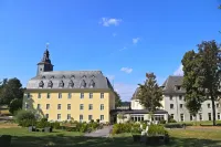 Schlosshotel Domäne Walberberg Các khách sạn ở Weilerswist