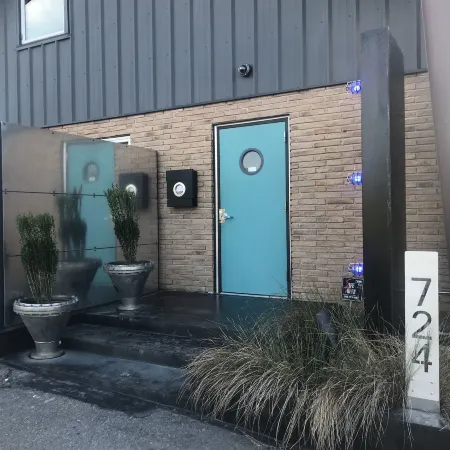 The Hangar Lofts Hotel