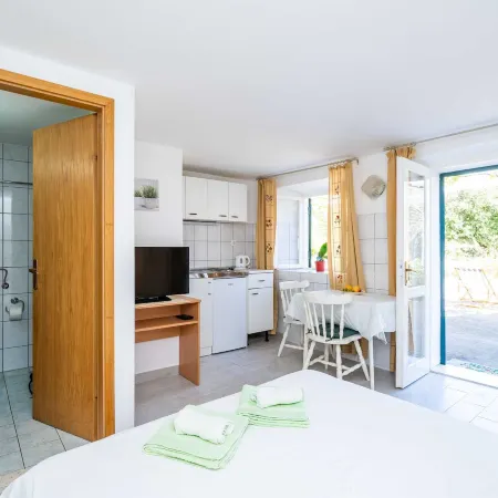 Apartments Lidija