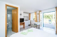 Apartments Lidija Hotel a Zaton