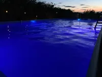 Cosy Escape Heated Luxury Pod with Hot Tub