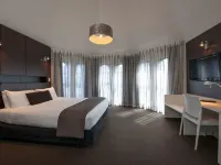 The Towers on the Park Hotels in Christchurch