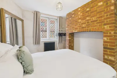 Host Stay Dame Alice Street Hotels in 