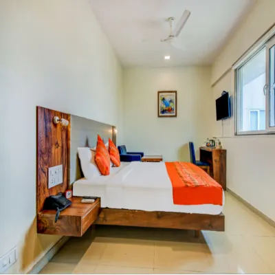 J Hotel and Banquets Hotels near Botanical Garden