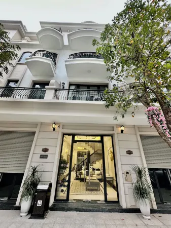 Bay Luxury Villa- Ocp2 - Self Checkin Отели в г. Nghia Tru