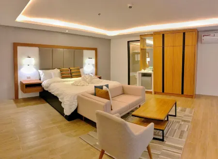 Crown Hotel at Harbour Springs Palawan Managed by Enderun Hotels