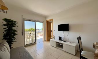 Monte Gordo Beach Ocean View 4 by Homing