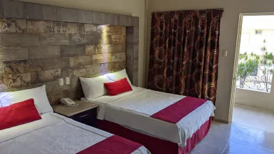 Hotel Mediterraneo Hotels near Playa Miramar