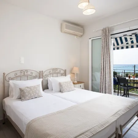 Barefoot Contessa Hotels in Kefalonia