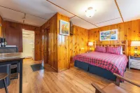 Vacation UniquEly cottage #1