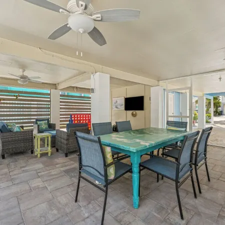 Escape to Anna Maria Island!