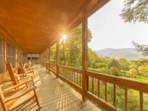 Mount Mitchell Eco Retreat Hotels in Yancey County