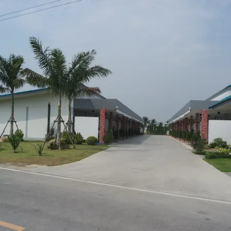 Happy Field Resort Cha-am