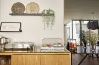 Sintra Green Chalet Bed & Breakfast - breakfast
