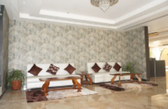 닐 클라스 인 익스프레스 아그라