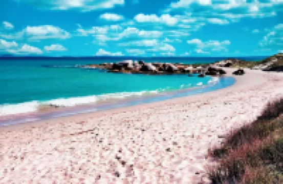 蘭格班的99步，睡8人