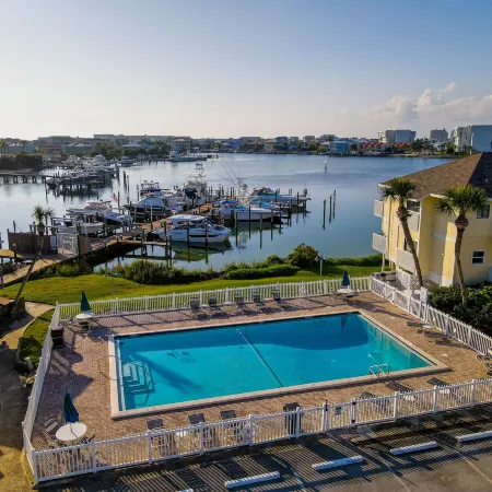 Sandpiper Cove by Southern Vacation Rentals