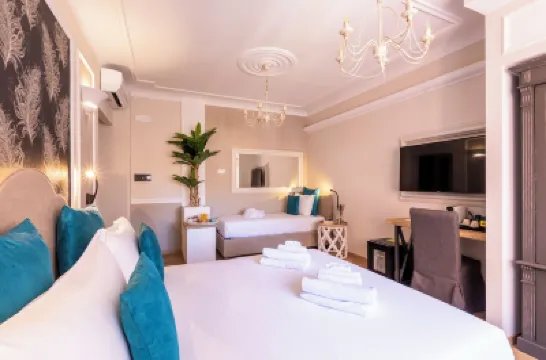 Trastevere Paper Suites Hotels near Gianicolo