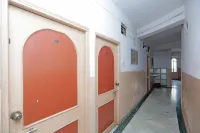 Hotel Savitri